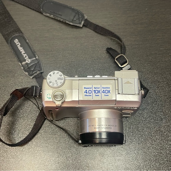 Olympus Camedia C-770 Ultra Zoom 4MP Digital Camera - W/ Battery, Strap & SD - Picture 5 of 14